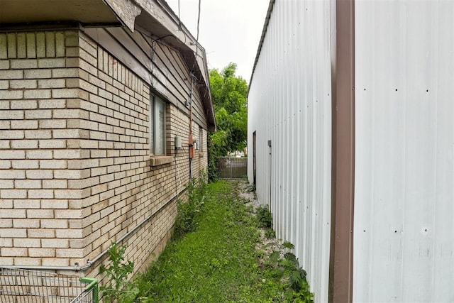 407 S Norman Ave, Moore, OK 73160 - view of home's exterior with brick siding