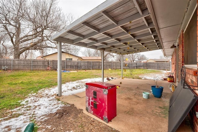 601 Oak Creek Dr, Yukon, OK 73099 - view of yard with a patio area