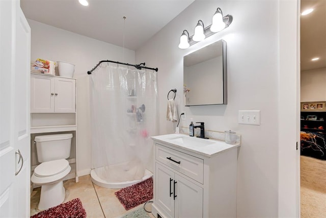 bathroom with vanity, curtained shower, recessed lighting, and tile patterned flooring