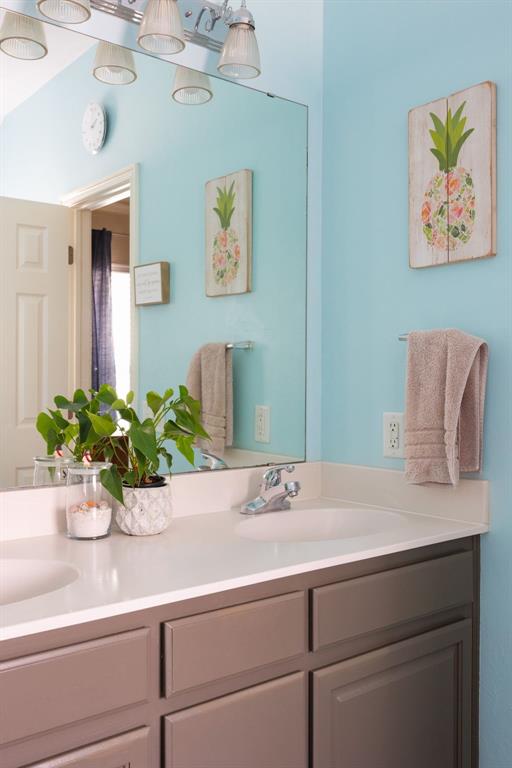 405 Bright Angel Trl, Edmond, OK 73003 - full bathroom with double vanity