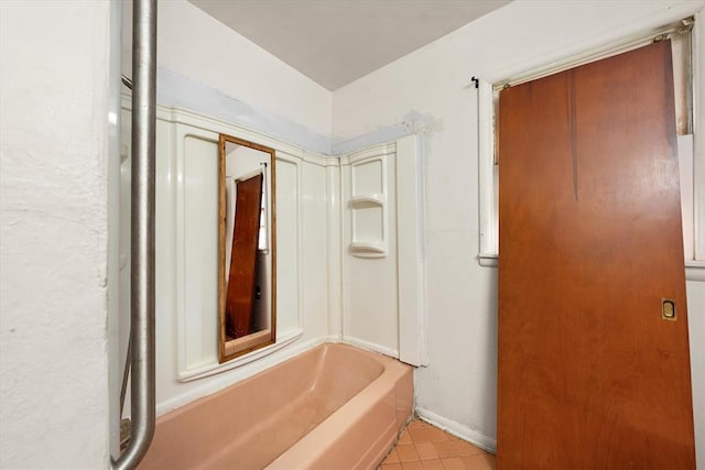 5321 S Douglas Ave, Oklahoma City, OK 73109 - full bath featuring tile patterned floors