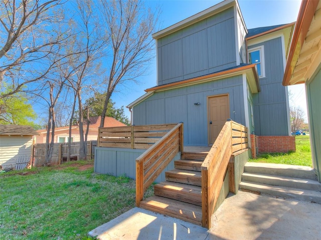801 N Ash St, Guthrie, OK 73044 - view of doorway to property