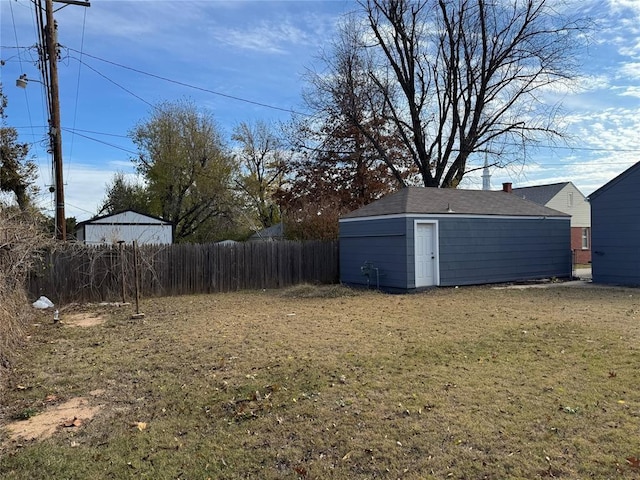 3117 NW 23rd St, Oklahoma City, OK 73107 - view of yard featuring an outdoor structure