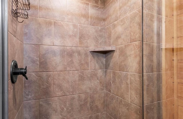 170 Driftcast Rd, Broken Bow, OK 74728 - bathroom view of a tile shower