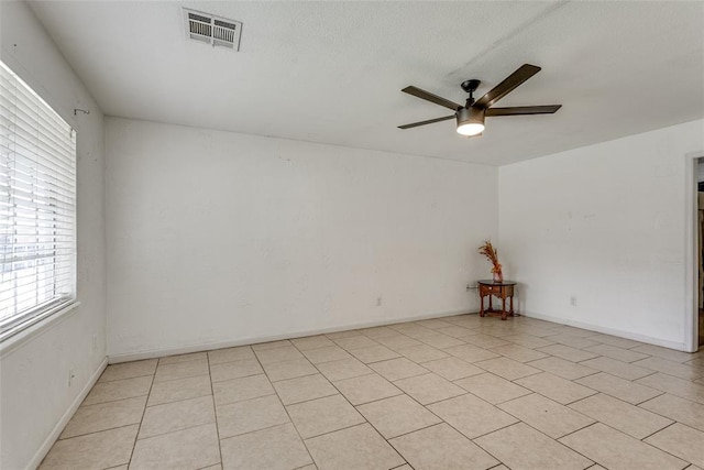 601 Woodland Way, Oklahoma City, OK 73127 - empty room with ceiling fan