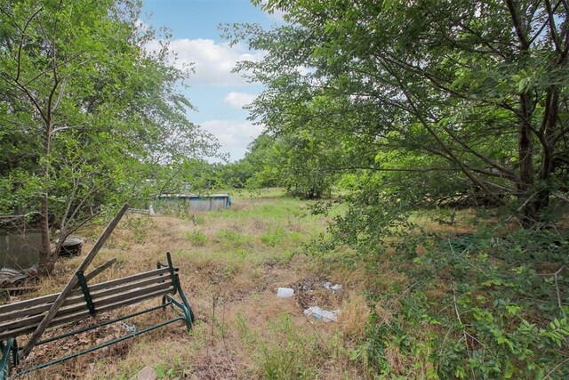 1001 N Pine St, Midwest City, OK 73130 - view of yard