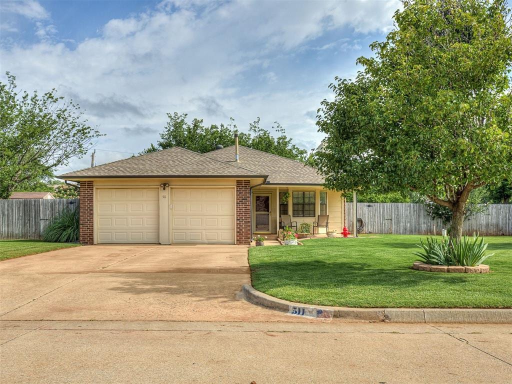 511 NW Jefferson Ave, Piedmont, OK 73078 - photo 1