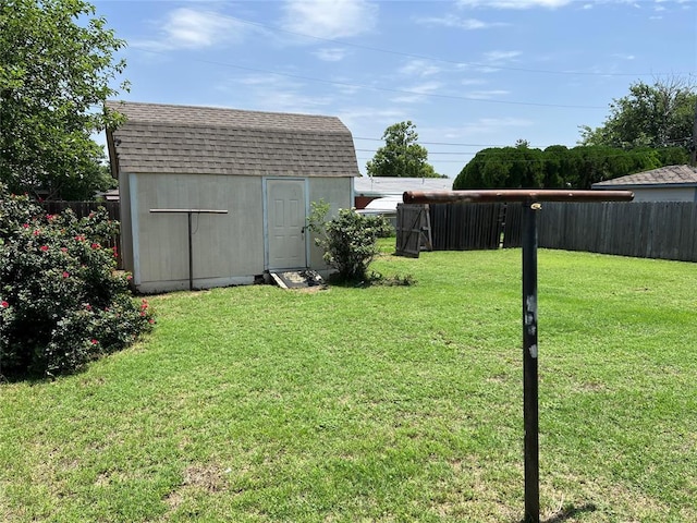1012 Box St, Altus, OK 73521 - view of yard