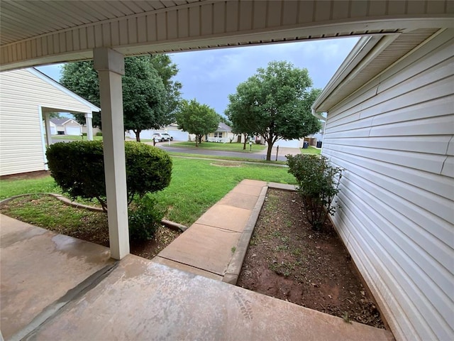 1817 NW 146th St, Edmond, OK 73013 - view of green lawn