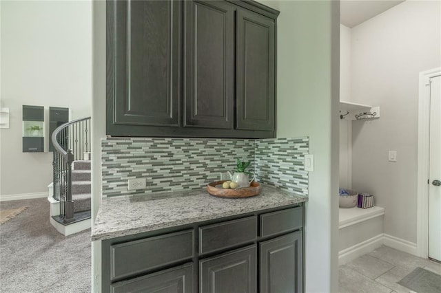 1417 Cordgrass Ct, Edmond, OK 73013 - interior space with backsplash and baseboards