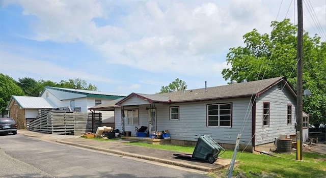 1303 W Muskogee Ave, Sulphur, OK 73086 - view of front of property with central AC unit