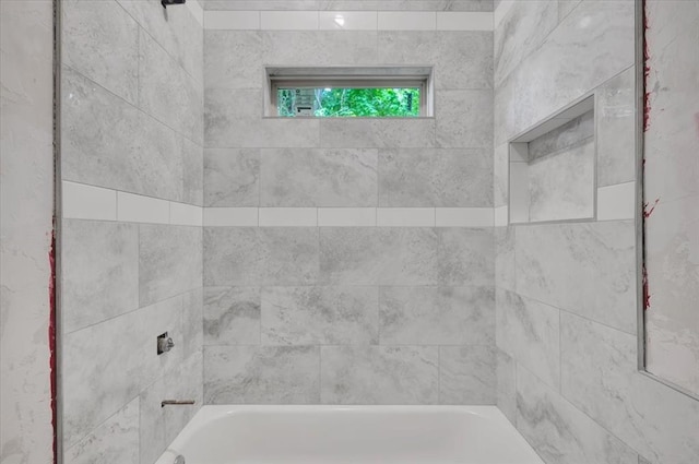 2807 N Lyon Dr, Oklahoma City, OK 73107 - bathroom featuring tub / shower combination