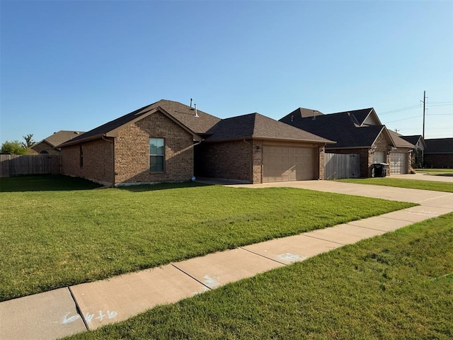 1012 SW 13th St, Moore, OK 73160 - photo 1