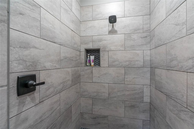5808 Ledgestone Dr, Mustang, OK 73064 - full bath with a tile shower