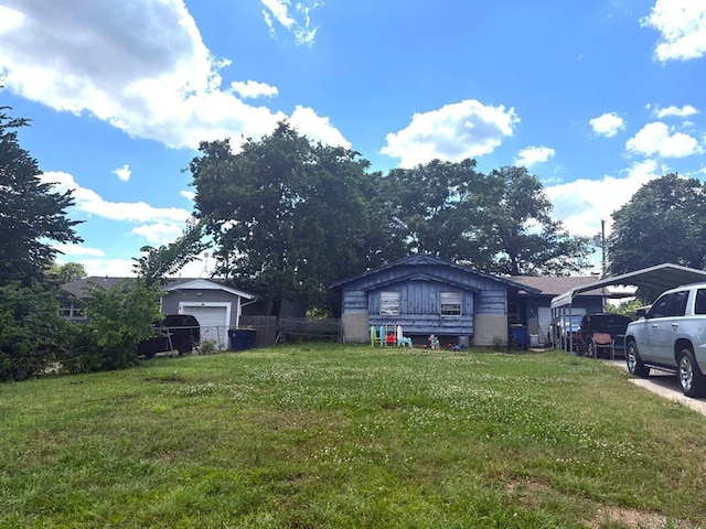 1013 S Anderson Rd, Choctaw, OK 73020 - view of front facade with a garage