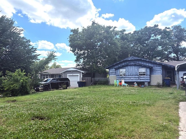1013 S Anderson Rd, Choctaw, OK 73020 - view of green lawn