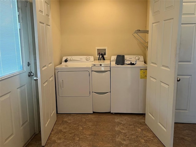 216 N Bk 1600 Rd, Stigler, OK 74462 - laundry area with washing machine and clothes dryer