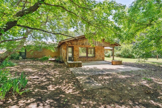 1317 S 58th St, Duncan, OK 73534 - view of patio / terrace