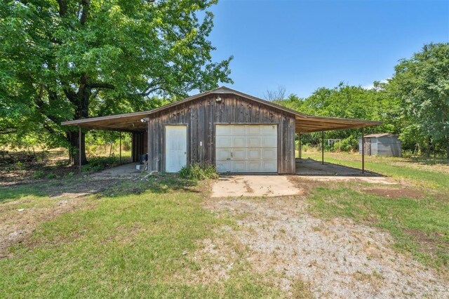 1317 S 58th St, Duncan, OK 73534 - garage featuring a detached garage