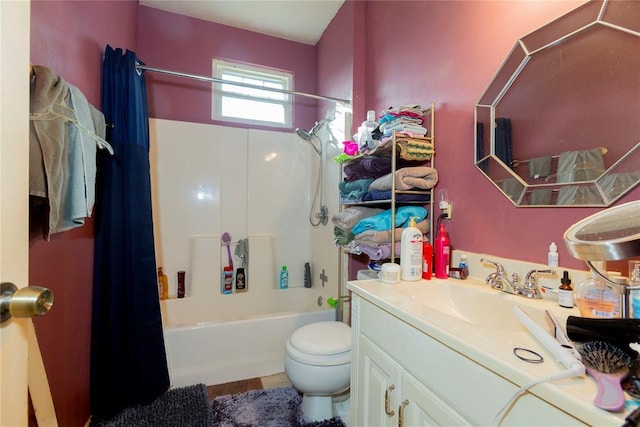 320 W Forest Ave, Eufaula, OK 74432 - bathroom with vanity, shower / bathtub combination with curtain, and toilet