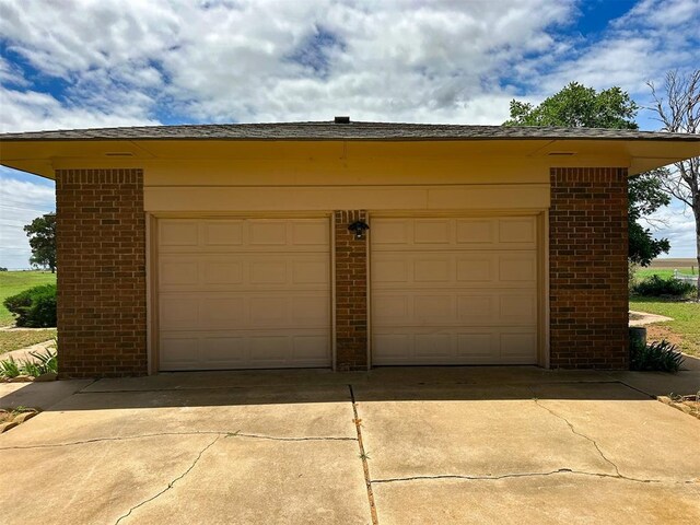10190 County Road 1310, Fort Cobb, OK 73038 - view of garage
