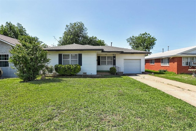 520 SE 47th St, Oklahoma City, OK 73129 - single story home featuring a garage, driveway, and a front yard
