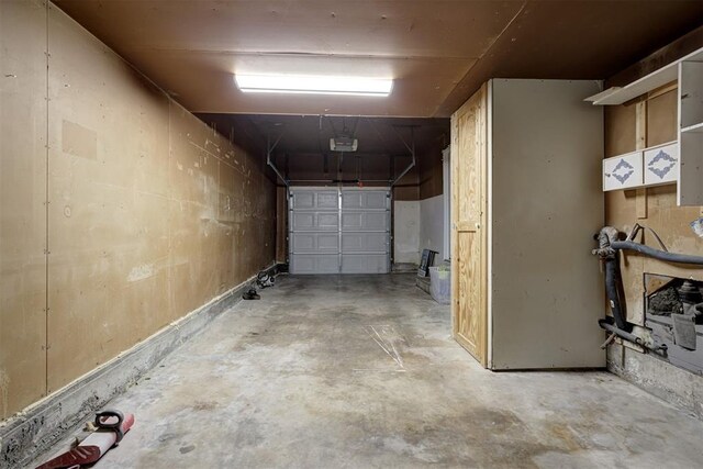 520 SE 47th St, Oklahoma City, OK 73129 - garage with a garage door opener