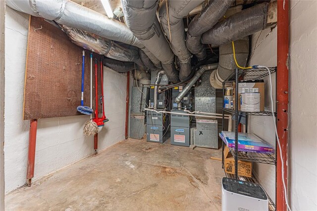 1527 NW 35th St, Oklahoma City, OK 73118 - view of unfinished below grade area