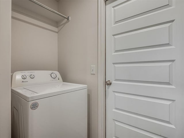 1940 Eli Ave, Tuttle, OK 73089 - laundry area featuring washer / dryer