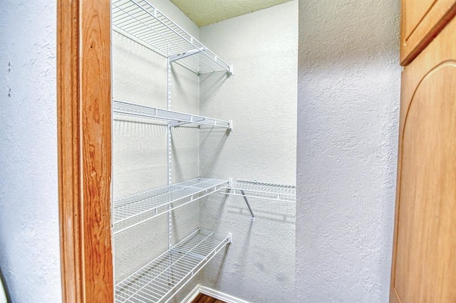 1439 Greenbriar Dr, Norman, OK 73072 - view of walk in closet