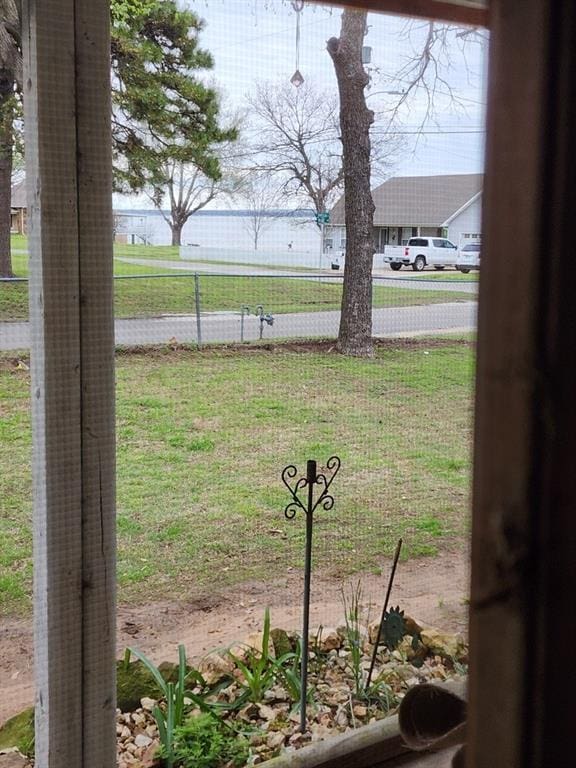 310 Mcgee St, Eufaula, OK 74432 - view of yard