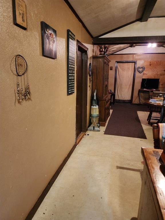 310 Mcgee St, Eufaula, OK 74432 - basement with a textured wall