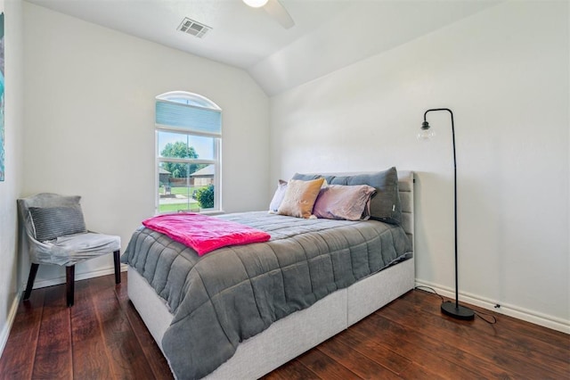 908 Carol Ann Pl, Moore, OK 73160 - bedroom featuring lofted ceiling, wood-type flooring, and a ceiling fan