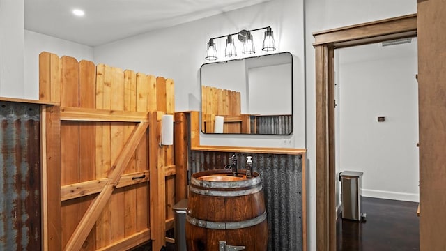 10506 W Smith Rd, El Reno, OK 73036 - bathroom with recessed lighting and wood finished floors