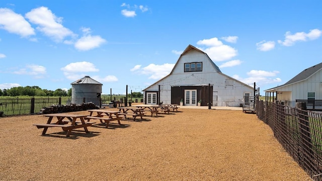 10506 W Smith Rd, El Reno, OK 73036 - view of community featuring a barn