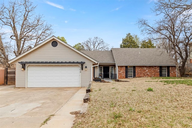 2213 Coachlight Dr, Edmond, OK 73013 - photo 1
