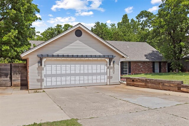 2213 Coachlight Dr, Edmond, OK 73013 - photo 3
