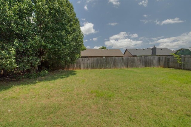 5600 Darla Dr, Oklahoma City, OK 73135 - view of yard