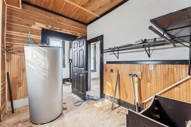 1901 E University Ave, Guthrie, OK 73044 - stable with water heater
