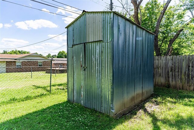 1343 E Moses St, Cushing, OK 74023 - view of shed