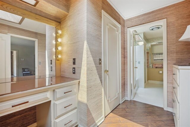 2917 W Pelham Dr, Oklahoma City, OK 73120 - bathroom with wood finished floors