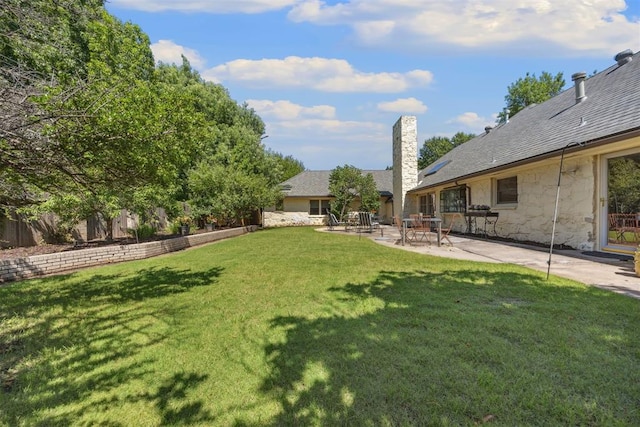 2917 W Pelham Dr, Oklahoma City, OK 73120 - view of yard with a patio