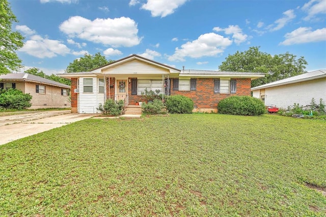 305 Gary St, Mangum, OK 73554 - photo 1