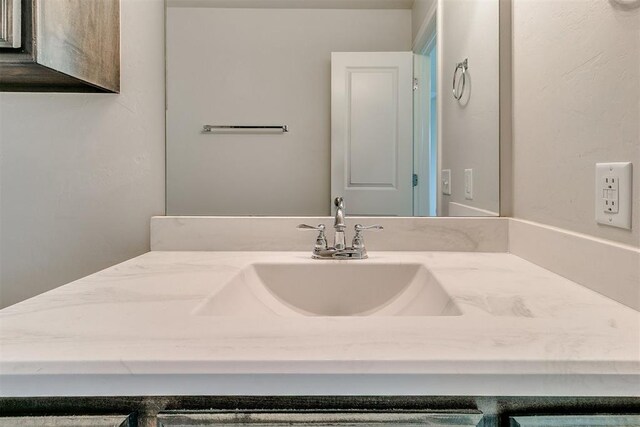 15108 Coldsun Dr, Oklahoma City, OK 73170 - bathroom with vanity