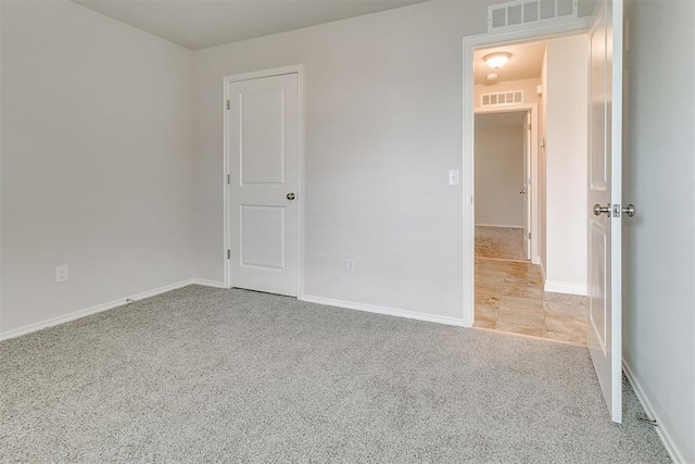 15108 Coldsun Dr, Oklahoma City, OK 73170 - unfurnished room with light carpet and baseboards
