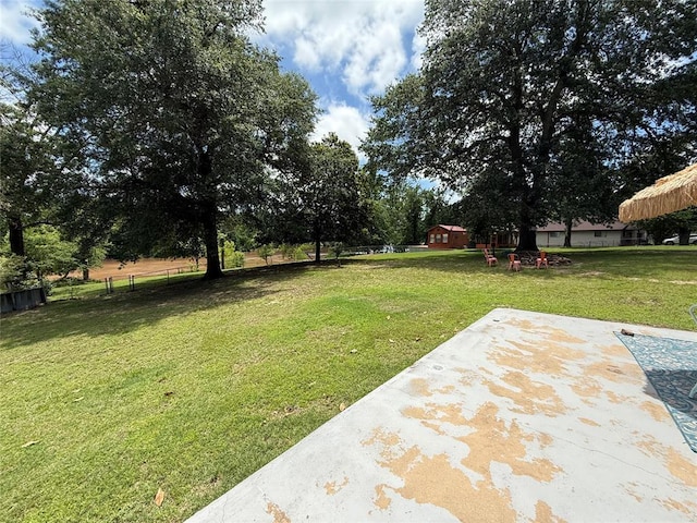 410052 E 1103rd Rd, Checotah, OK 74426 - view of yard with a patio area