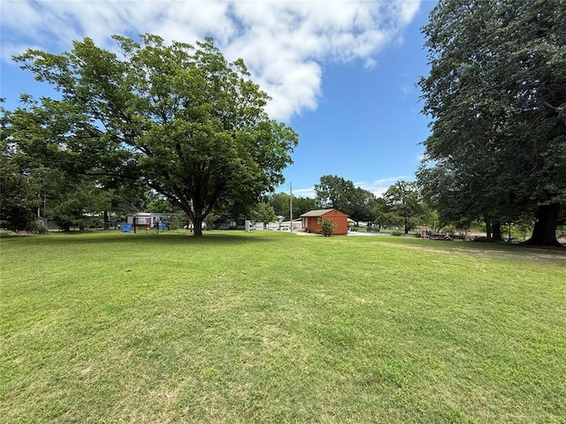410052 E 1103rd Rd, Checotah, OK 74426 - view of grassy yard