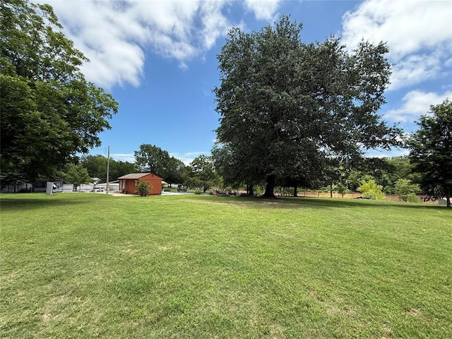 410052 E 1103rd Rd, Checotah, OK 74426 - view of green lawn