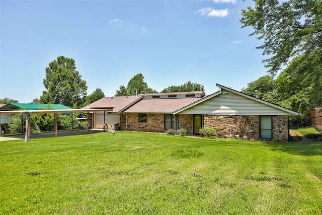 11129 E Thayer St, Midwest City, OK 73130 - view of front of house featuring a front yard