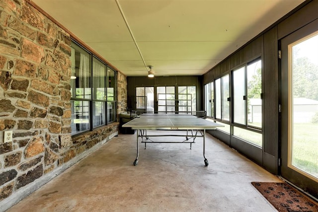 11129 E Thayer St, Midwest City, OK 73130 - recreation room featuring concrete floors
